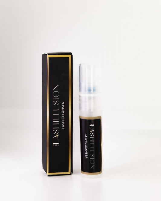 The LASHILLUSION Lash & Brow Cleanser Spray